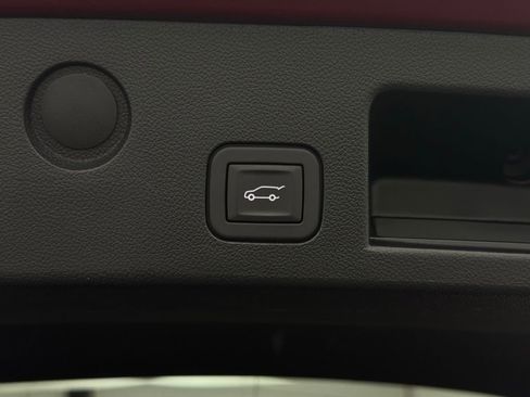 Used 2025 Chevrolet Equinox RS w/ Safety and Technology Package image 13