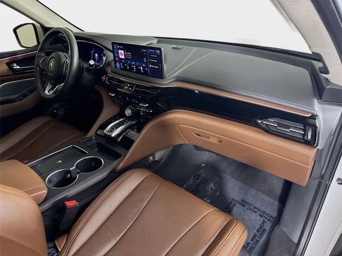 Used 2025 Acura MDX FWD w/ Technology Package image 31