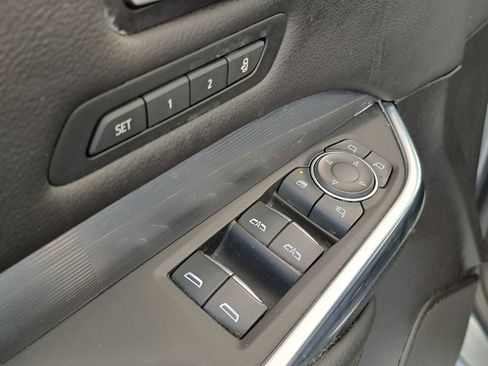 Used 2024 Cadillac XT4 Premium Luxury image 22