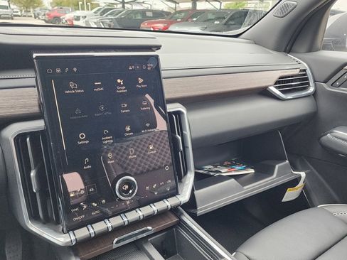 New 2026 GMC Acadia Denali image 38