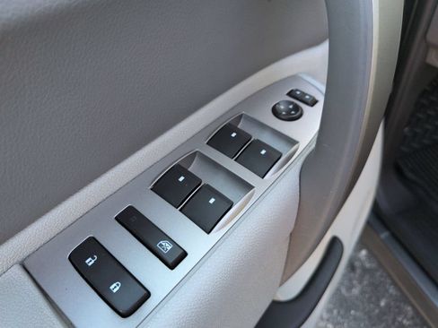 Used 2011 GMC Sierra 1500 W/T RWD image 11