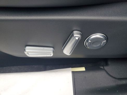 New 2026 Lincoln Nautilus Reserve image 12