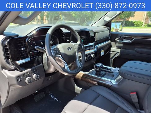 New 2026 Chevrolet Silverado 1500 LT Trail Boss w/ Convenience Package II AWD/4WD image 7
