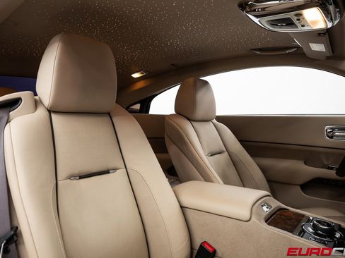 Used 2015 Rolls-Royce Wraith image 32