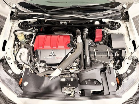 Used 2015 Mitsubishi Lancer Evolution MR image 9