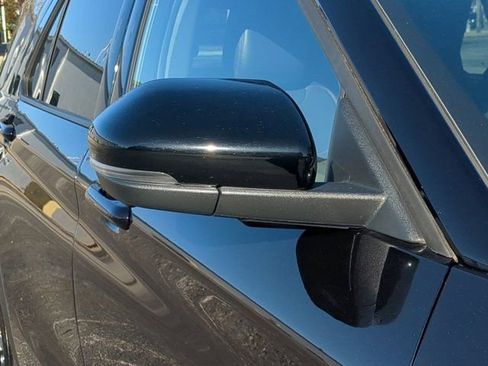 Used 2025 Ford Explorer ST-Line w/ ST-Line Street Pack image 12