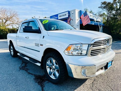 Used 2017 RAM 1500 Big Horn image 12