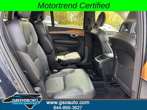 Used 2021 Volvo XC90 T6 Momentum w/ Protection Package image 21