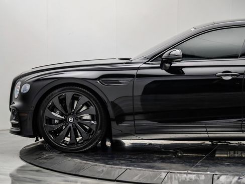 Used 2022 Bentley Flying Spur V8 AWD/4WD image 8