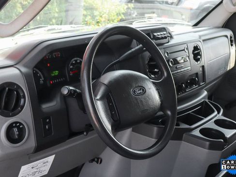 Used 2018 Ford E-350 and Econoline 350 Super Duty image 18
