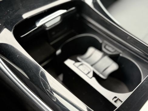 Used 2022 Mercedes-Benz C 300 Sedan image 36