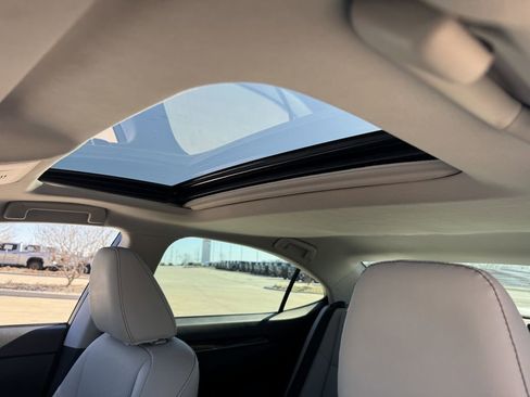 Used 2018 Lexus ES 350 w/ Premier Package image 24