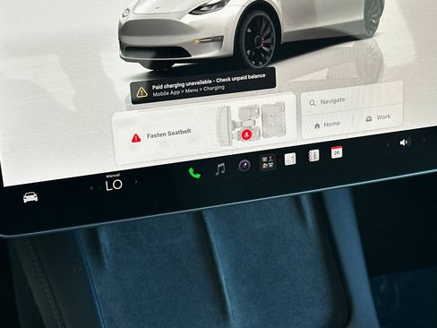 Used 2022 Tesla Model Y Performance AWD/4WD image 17