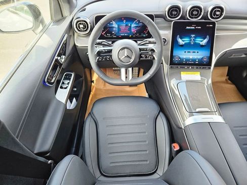 New 2026 Mercedes-Benz GLC 300 4MATIC image 11