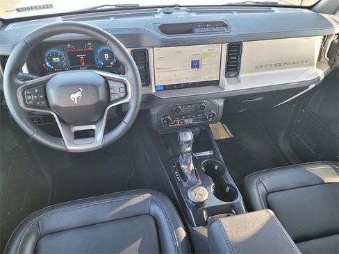 New 2025 Ford Bronco Outer Banks image 7