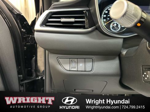 Certified 2025 Genesis G70 3.3T Advanced w/ Sport Prestige Package image 23