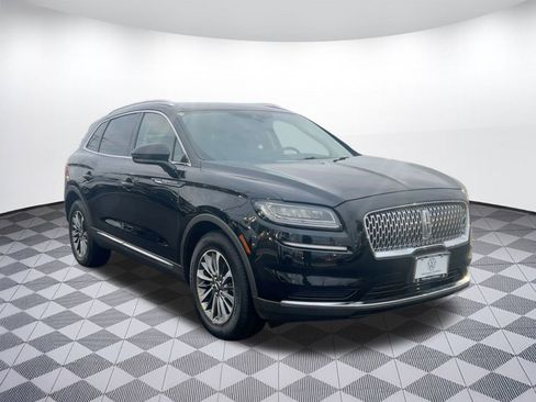 Used 2023 Lincoln Nautilus AWD w/ Premium Package image 7
