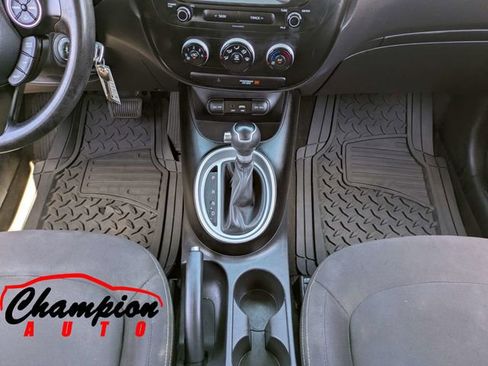 Used 2017 Kia Soul w/ Convenience Package image 22