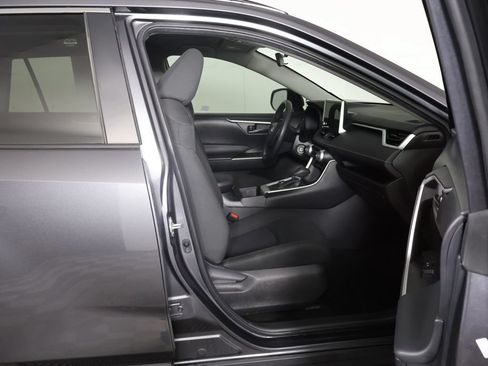 Used 2024 Toyota RAV4 LE AWD/4WD image 26