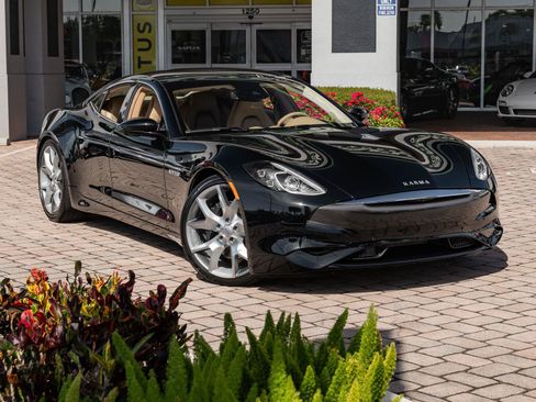 New 2025 Karma Revero Luxury RWD image 4
