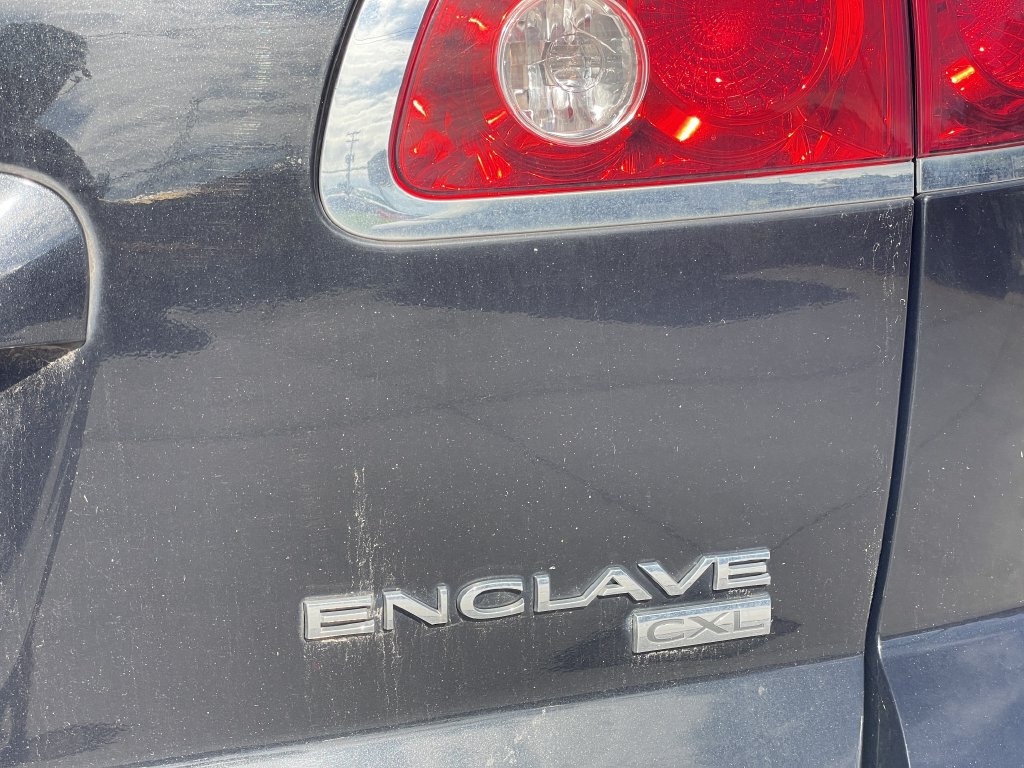 Used 2011 Buick Enclave CXL AWD/4WD image 7