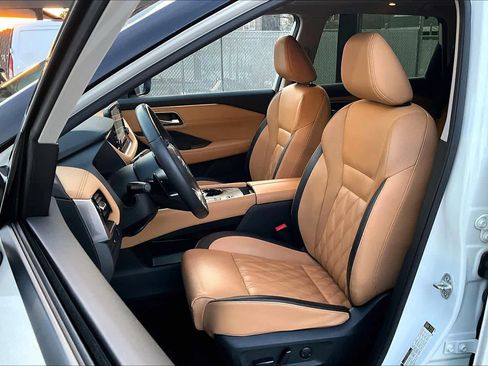 Certified 2023 Nissan Rogue Platinum image 8