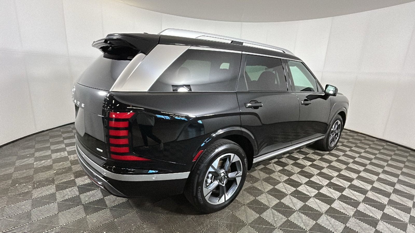 Used 2026 Hyundai Palisade Limited AWD/4WD image 3