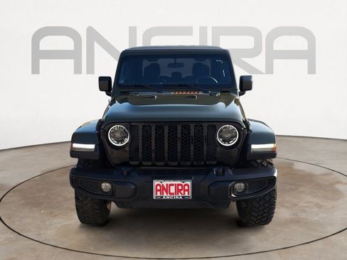 Used 2023 Jeep Gladiator Sport AWD/4WD image 5