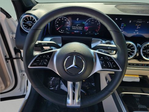 Certified 2025 Mercedes-Benz GLB 250 image 29