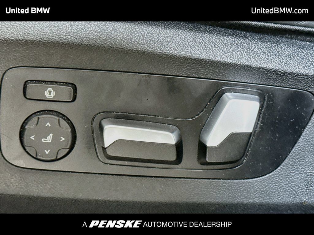 Certified 2025 BMW X5 sDrive40i w/ M Sport Package RWD image 11