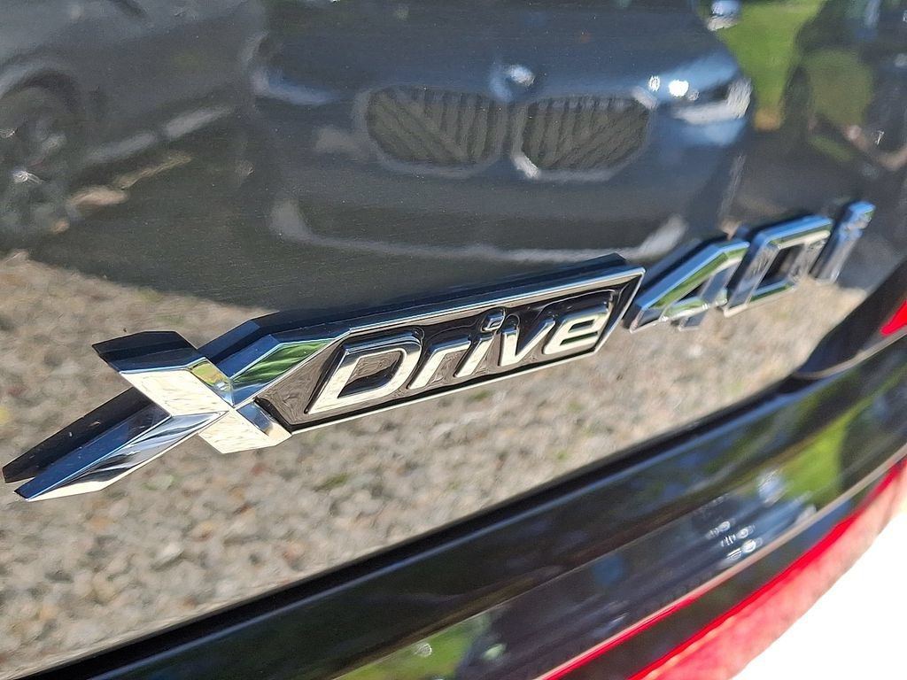 Used 2026 BMW X7 xDrive40i w/ M Sport Package AWD/4WD image 31