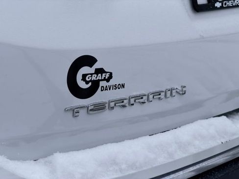 Certified 2024 GMC Terrain SLT w/ LPO, Floor Liner Package image 30