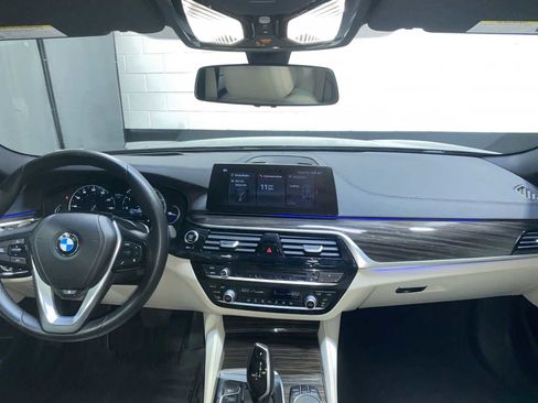 Used 2017 BMW 540i xDrive AWD/4WD image 9