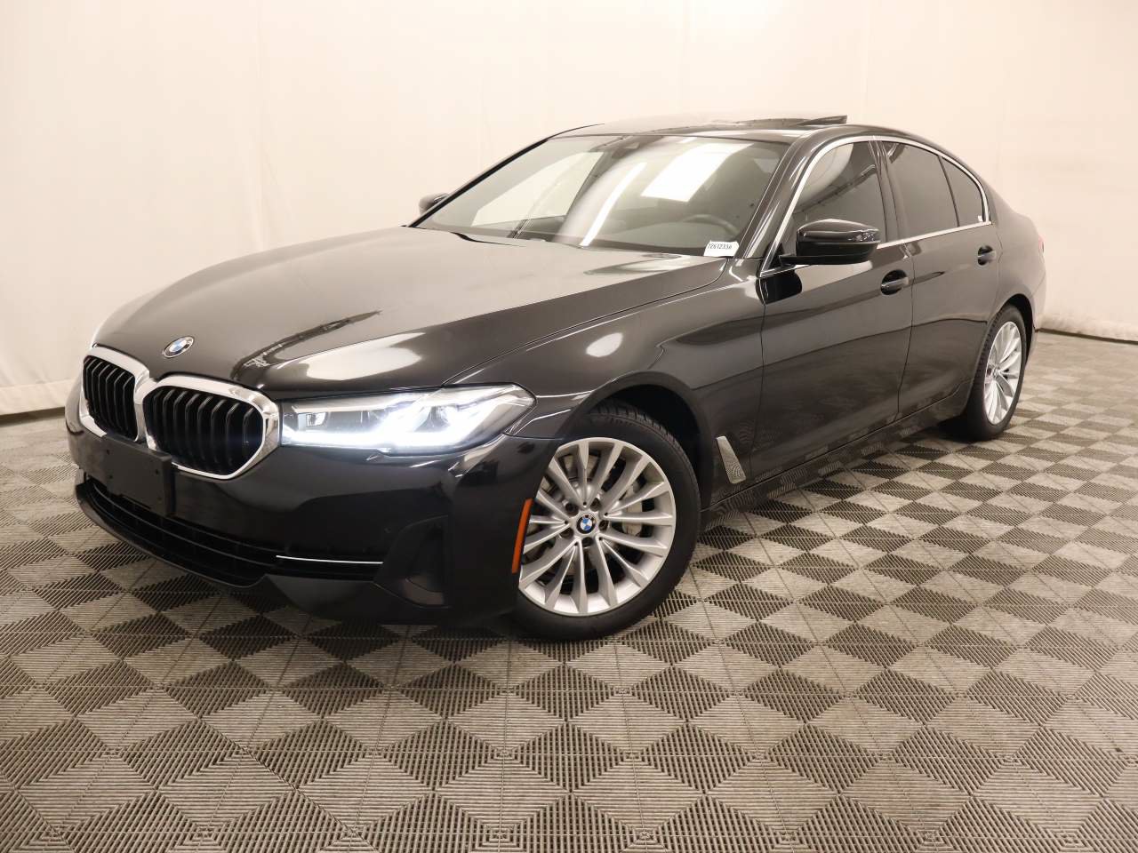 Used 2021 BMW 530i w/ Convenience Package RWD image 1