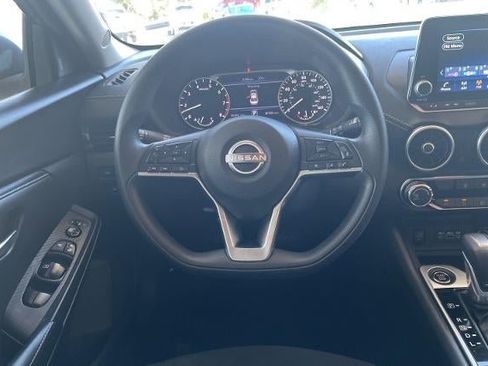 Used 2024 Nissan Sentra SV FWD image 20