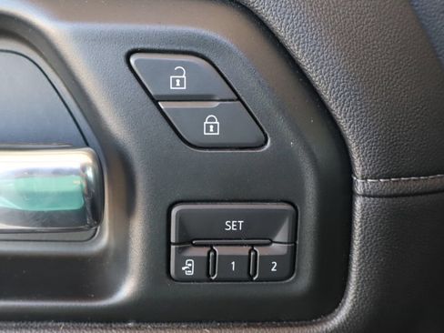Used 2019 GMC Sierra 1500 SLT w/ SLT Premium Plus Package AWD/4WD image 15