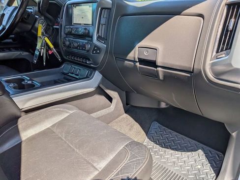 Used 2018 Chevrolet Silverado 1500 LTZ Z71 w/ LTZ Plus Package image 40