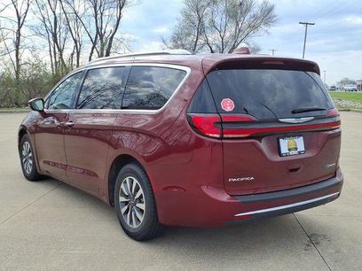Used 2021 Chrysler Pacifica Touring-L