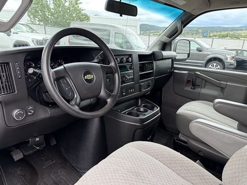 Used 2016 Chevrolet Express 3500 LT w/ LT Preferred Equipment Group RWD image 20