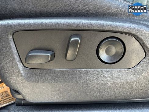 Used 2023 Chevrolet Silverado 1500 High Country w/ Technology Package image 18