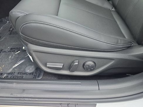 Used 2026 Genesis G70 2.5T AWD/4WD image 12