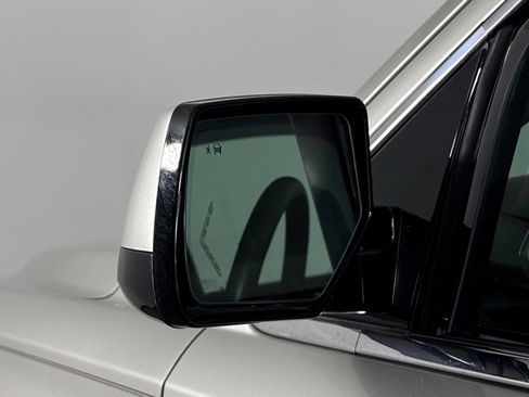 Used 2017 Chevrolet Tahoe LT w/ LT Signature Package image 26