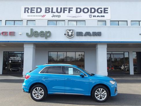 Used 2023 Audi Q3 2.0T Premium image 1