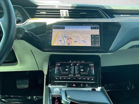 Used 2019 Audi e-tron Premium Plus w/ Cold Weather Package AWD/4WD image 8