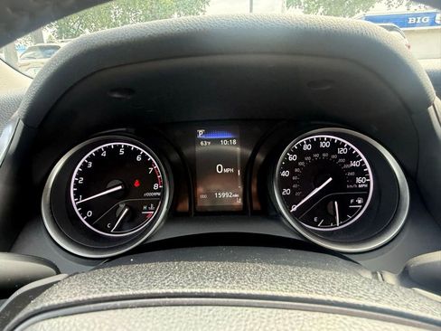 Used 2024 Toyota Camry SE image 12