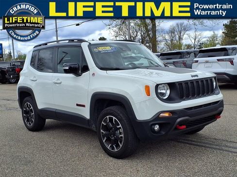 Used 2023 Jeep Renegade Trailhawk AWD/4WD image 3