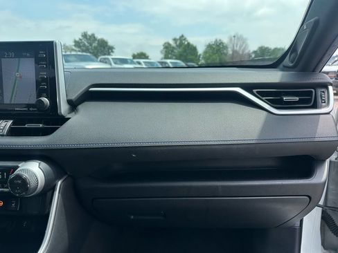 Used 2020 Toyota RAV4 XSE AWD/4WD image 21
