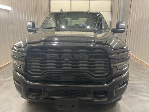 Used 2025 RAM 2500 Big Horn AWD/4WD image 5
