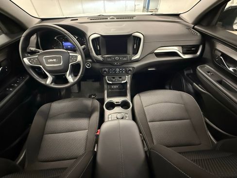 Used 2024 GMC Terrain SLE w/ Driver Convenience Package FWD image 18
