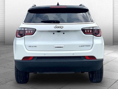 Used 2025 Jeep Compass Limited AWD/4WD image 3